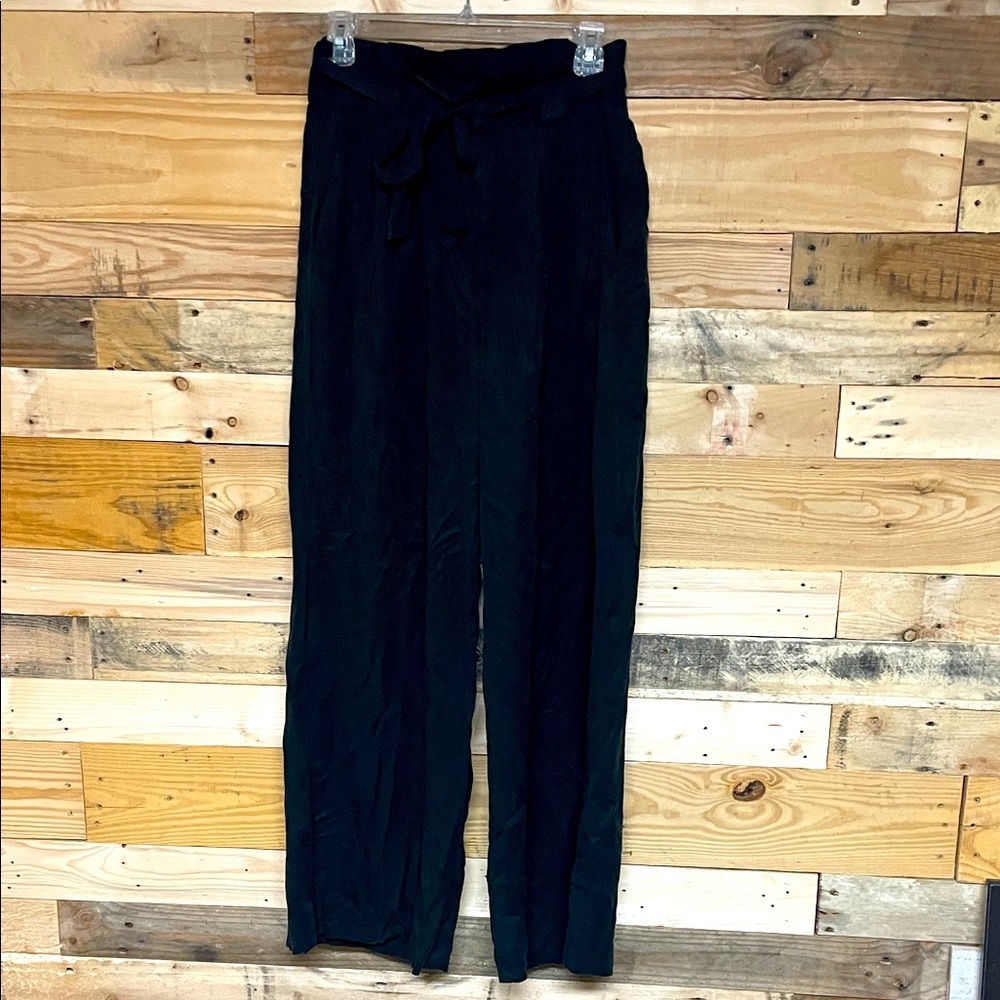 Banana Republic size 4 Black Wide Legged Lightweight Bag High Waisted Pants